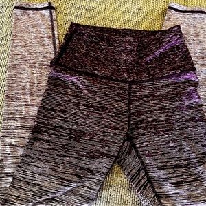 Women’s Aerie Ankle cropped Leggings-Size small purple ombré